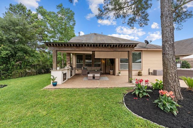 35 Nagshead Place, Spring, TX 77389