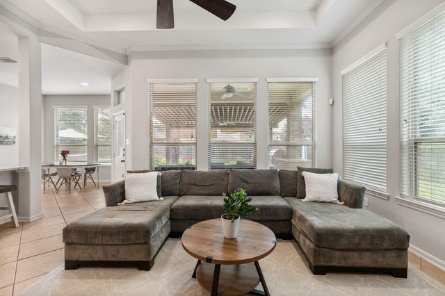 35 Nagshead Place, Spring, TX 77389