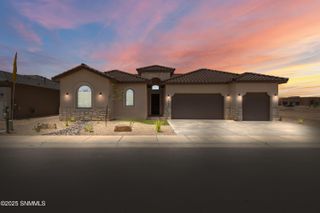 3907 Heartland Lp, Las Cruces, NM 88012