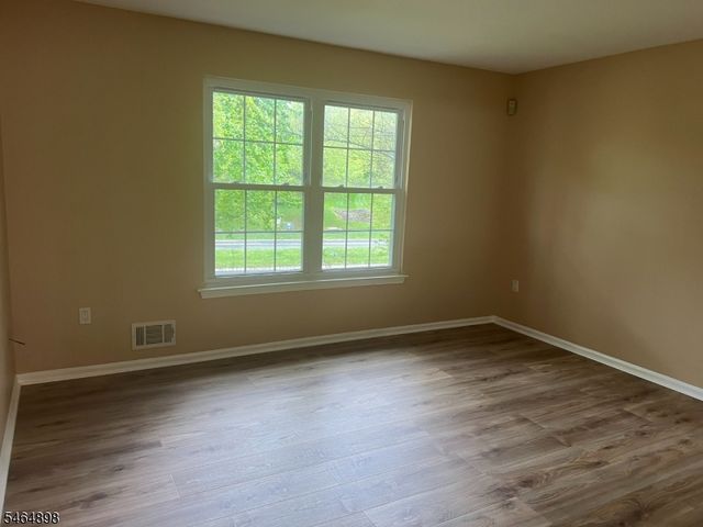 15 Potomac Dr, Bernards Twp., NJ 07920