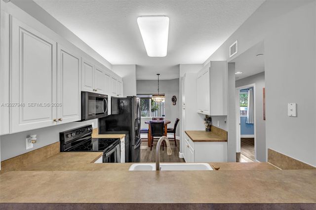 7715 Yardley Drive 106, Tamarac, FL 33321