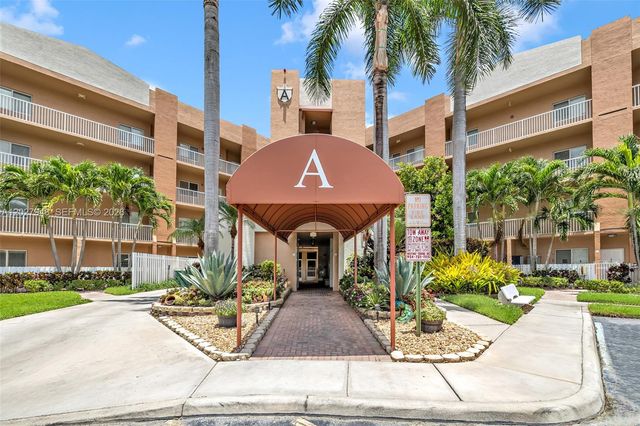 7715 Yardley Drive 106, Tamarac, FL 33321