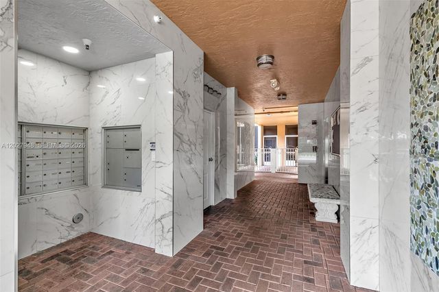 7715 Yardley Drive 106, Tamarac, FL 33321