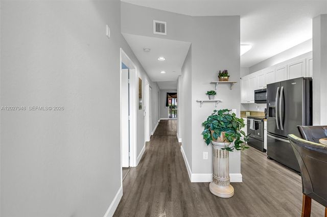 7715 Yardley Drive 106, Tamarac, FL 33321
