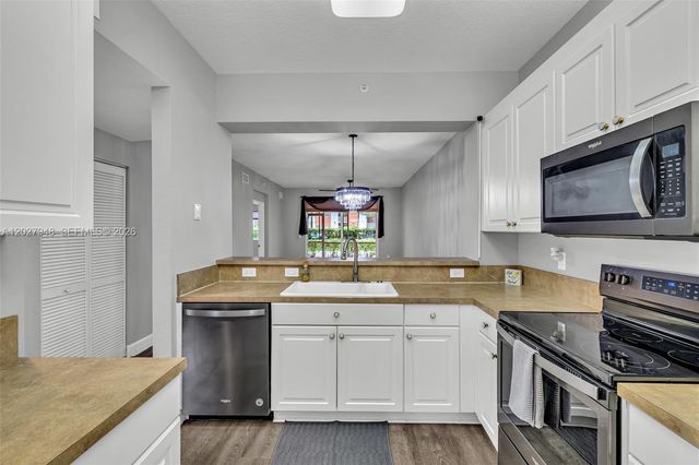 7715 Yardley Drive 106, Tamarac, FL 33321