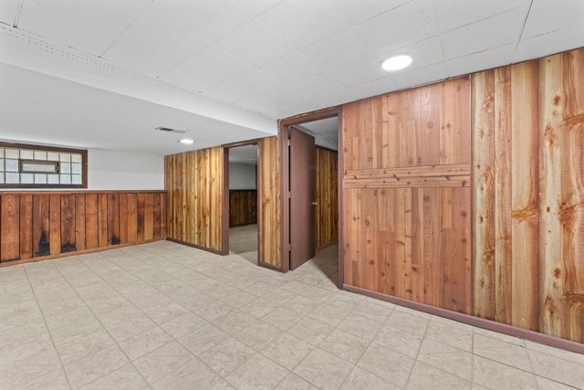 14231 S State Street, Riverdale, IL 60827