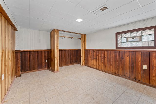 14231 S State Street, Riverdale, IL 60827