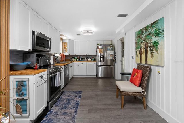 625 SANDPIPER LANE, Nokomis, FL 34275