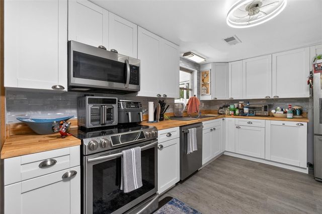 625 SANDPIPER LANE, Nokomis, FL 34275