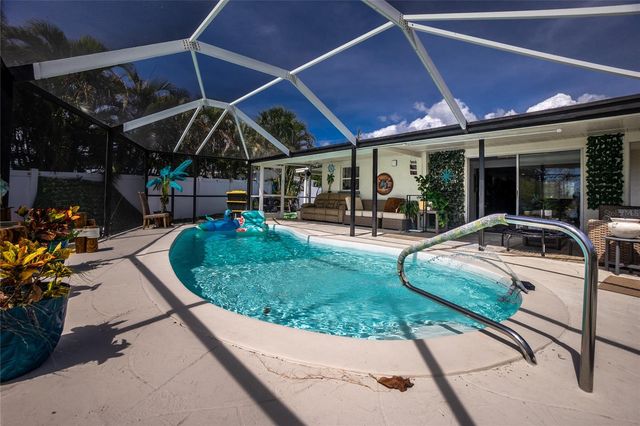 625 SANDPIPER LANE, Nokomis, FL 34275