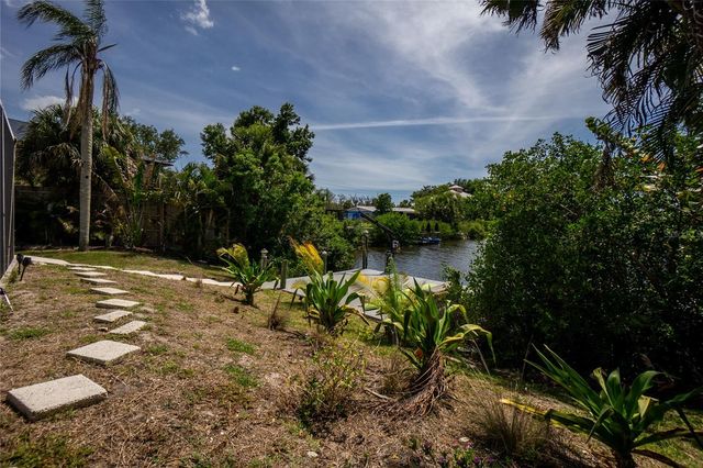625 SANDPIPER LANE, Nokomis, FL 34275