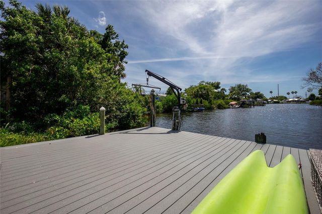 625 SANDPIPER LANE, Nokomis, FL 34275