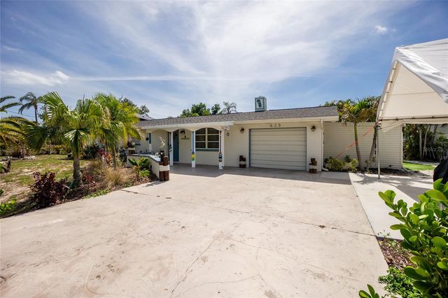 625 SANDPIPER LANE, Nokomis, FL 34275