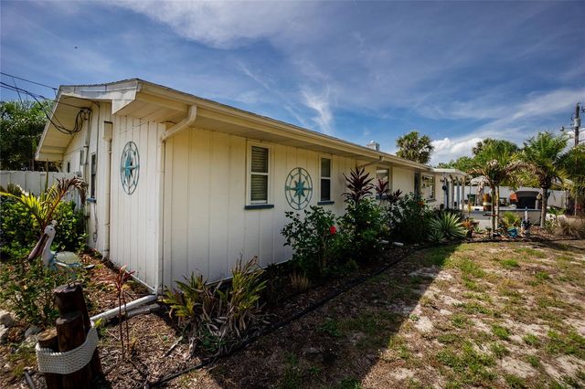 625 SANDPIPER LANE, Nokomis, FL 34275