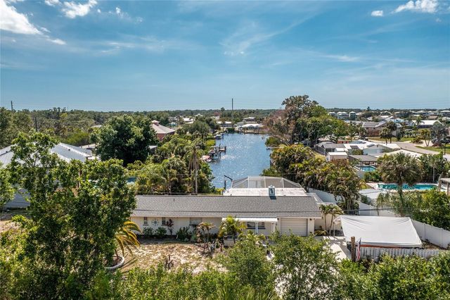 625 SANDPIPER LANE, Nokomis, FL 34275