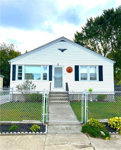 20 Dickinson Avenue, North Providence, RI 02904