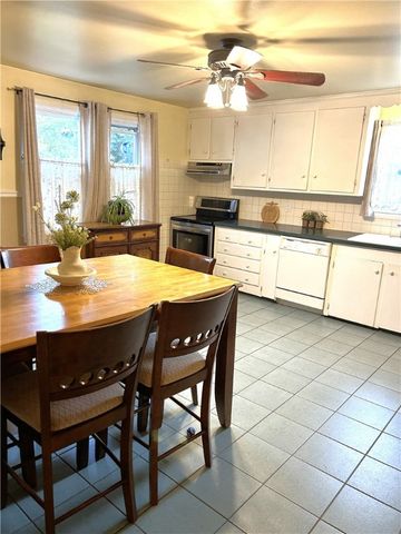 20 Dickinson Avenue, North Providence, RI 02904