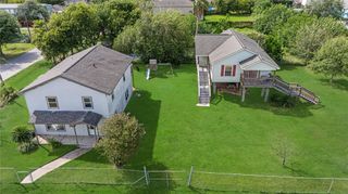 7228 Highland Bayou Drive, Hitchcock, TX 77563