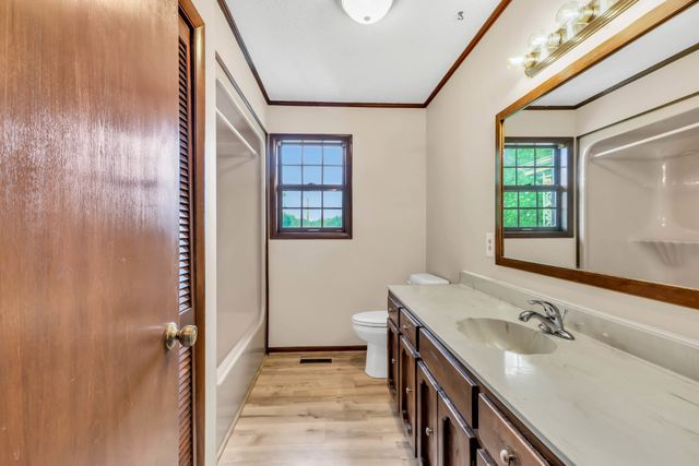 5245 Galen Rd, Lafayette, TN 37083