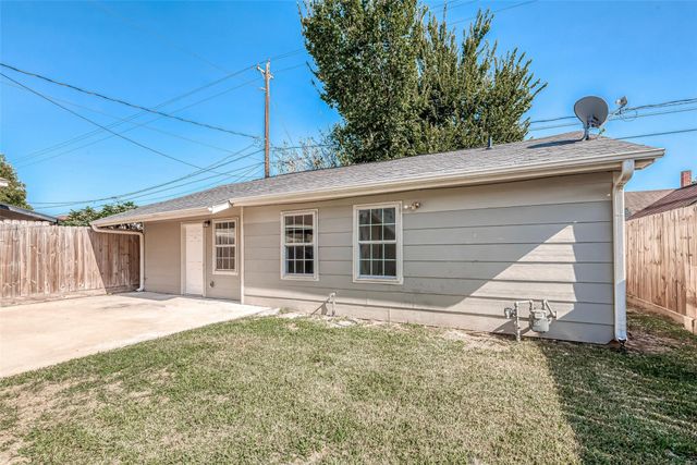 2415 Lidstone Street C, Houston, TX 77023