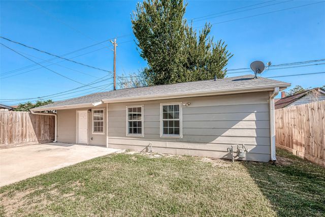 2415 Lidstone Street C, Houston, TX 77023