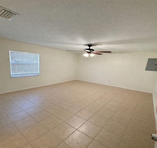 825 SW Canary Terrace, Port St. Lucie, Port St Lucie, FL 34953