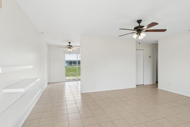 825 SW Canary Terrace, Port St. Lucie, Port St Lucie, FL 34953