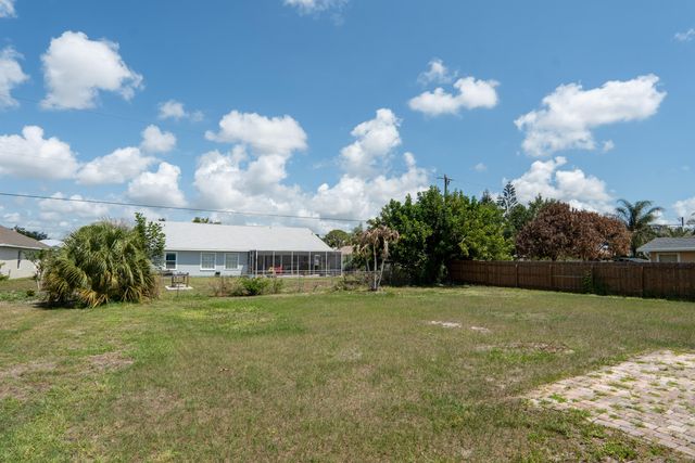 825 SW Canary Terrace, Port St. Lucie, Port St Lucie, FL 34953