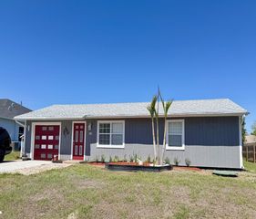 825 SW Canary Terrace, Port St. Lucie, Port St Lucie, FL 34953