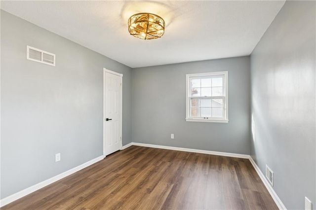 506 S Adams Street, Raymore, MO 64083