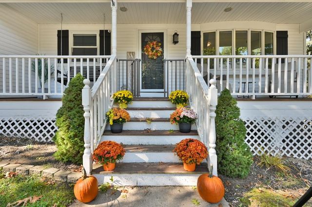 9 Brady Avenue, Derry, NH 03038