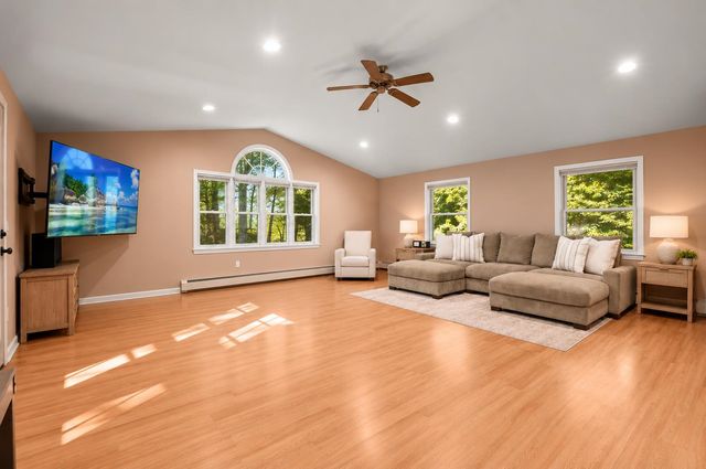 9 Brady Avenue, Derry, NH 03038