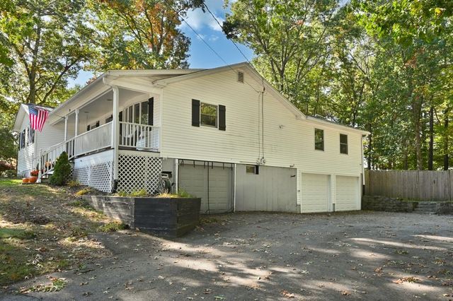 9 Brady Avenue, Derry, NH 03038