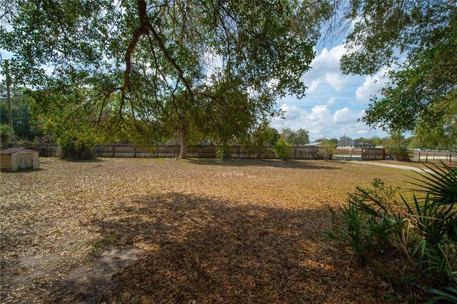 13305 NE 30TH COURT, Anthony, FL 32617