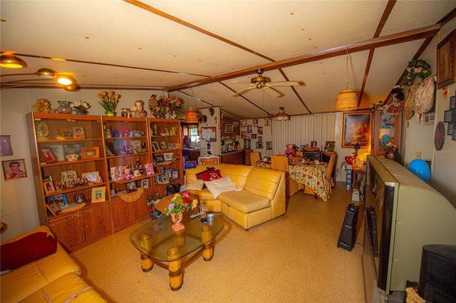 13305 NE 30TH COURT, Anthony, FL 32617