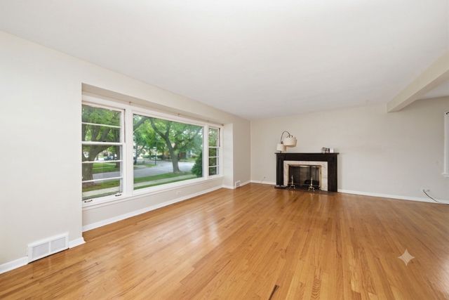 11659 S Maplewood Avenue, Chicago, IL 60655