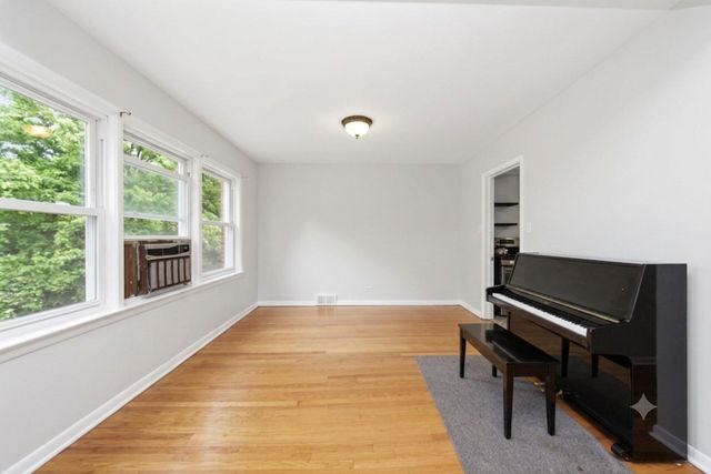 11659 S Maplewood Avenue, Chicago, IL 60655