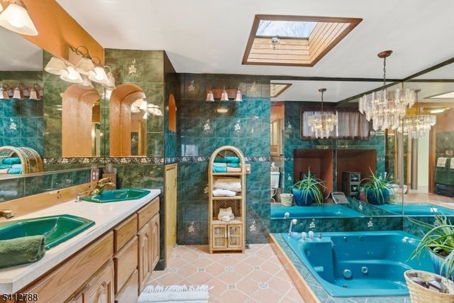 543 Lakeside Ave, Hopatcong Boro, NJ 07821