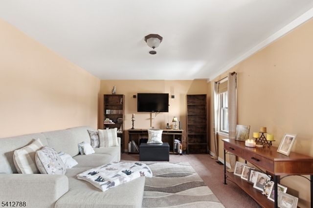 543 Lakeside Ave, Hopatcong Boro, NJ 07821