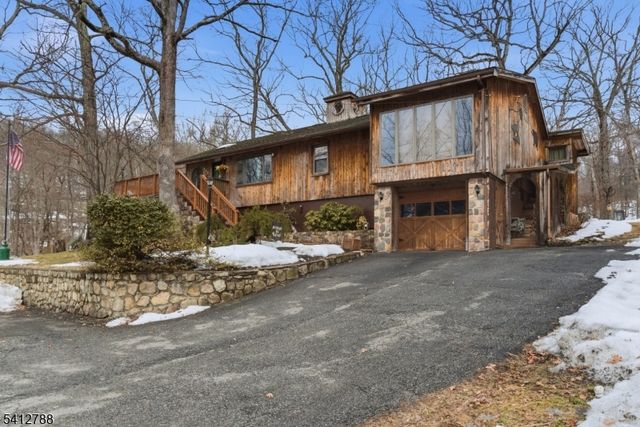 543 Lakeside Ave, Hopatcong Boro, NJ 07821