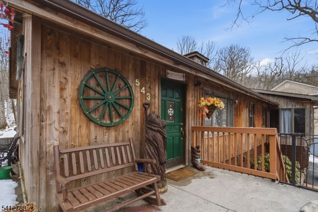 543 Lakeside Ave, Hopatcong Boro, NJ 07821