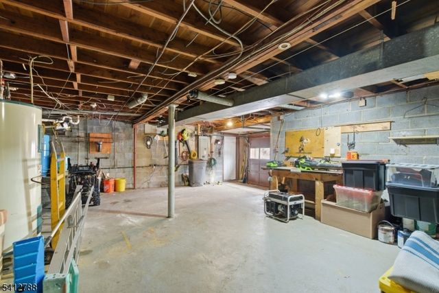 543 Lakeside Ave, Hopatcong Boro, NJ 07821