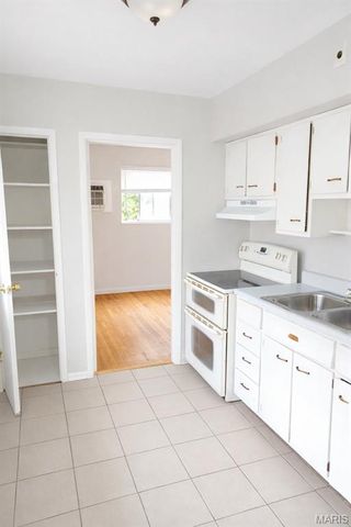 5706 Thekla Avenue, St Louis, MO 63120