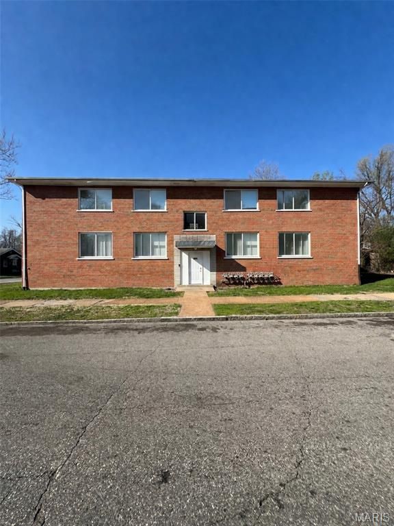 5706 Thekla Avenue, St Louis, MO 63120