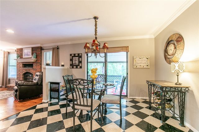 1501 Twin Lakes Drive, Rogers, AR 72756