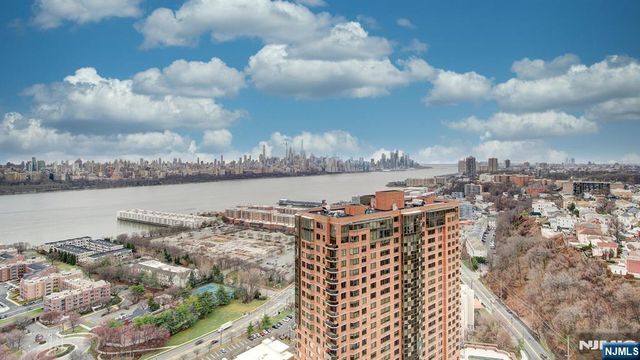 250 Gorge Road 28D, Cliffside Park, NJ 07010