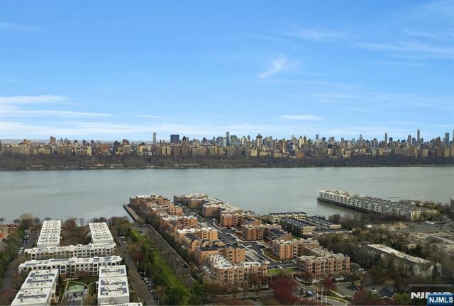 250 Gorge Road 28D, Cliffside Park, NJ 07010