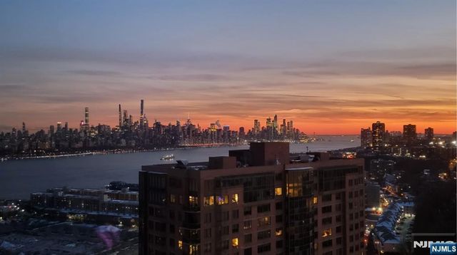 250 Gorge Road 28D, Cliffside Park, NJ 07010