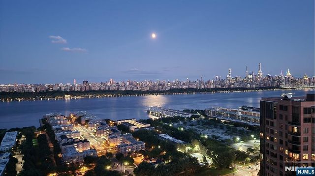 250 Gorge Road 28D, Cliffside Park, NJ 07010