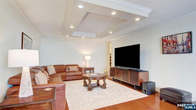 250 Gorge Road 28D, Cliffside Park, NJ 07010